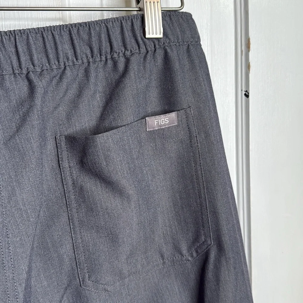 Figs Men’s Cairo Graphite Gray Cargo Scrub Pants M-293 Sz Medium Short
